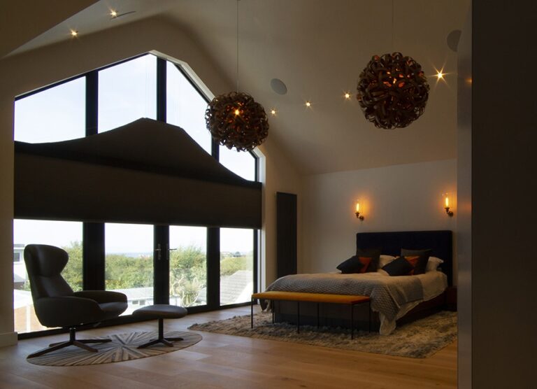 657ab75dd5ad39fde0360a18_Shape-Adaptive-Window-Blinds