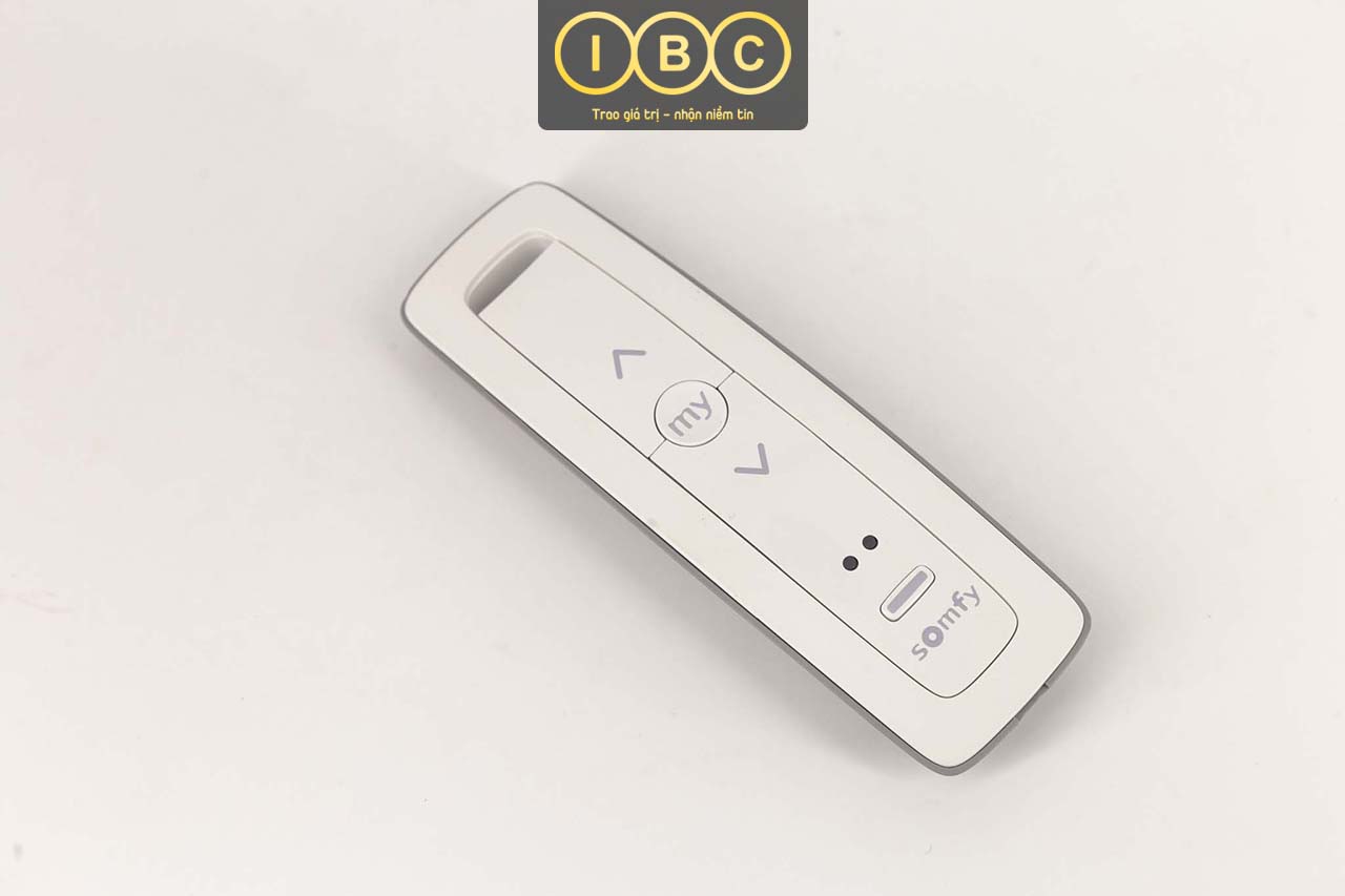 điều khiển rèm