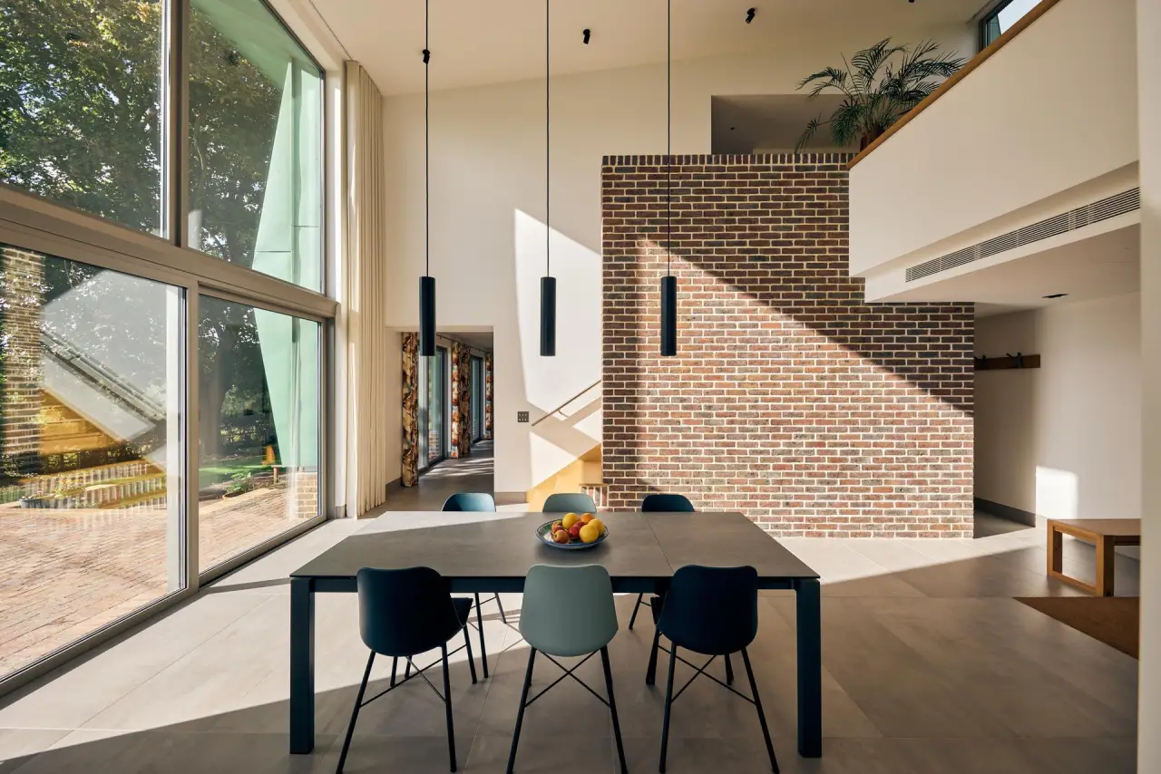 Cách chọn rèm vải tự động phù hợp cho nhà ở hiện đại, căn hộ chung cư